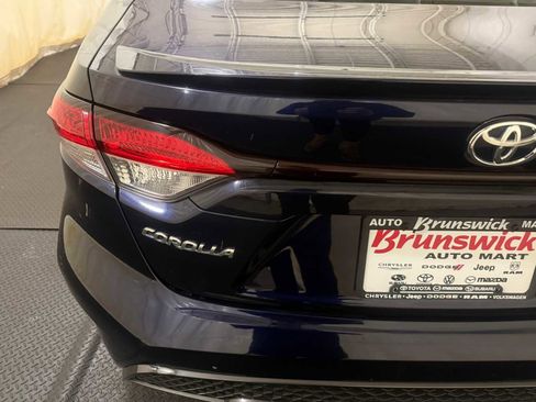 Certified 2020 Toyota Corolla SE image 17