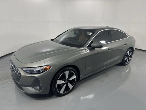 Used 2025 Audi A5 2.0T Premium Plus w/ Premium Plus AWD/4WD image 32