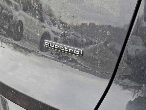 Certified 2025 Audi Q5 Premium Plus w/ Premium Plus image 24