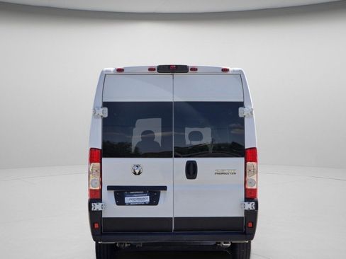 Used 2025 RAM ProMaster 2500 FWD image 17