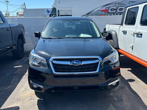 Used 2018 Subaru Forester 2.5i Touring AWD/4WD image 3