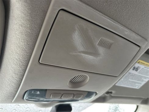 Used 2018 Ford Fiesta SE image 21