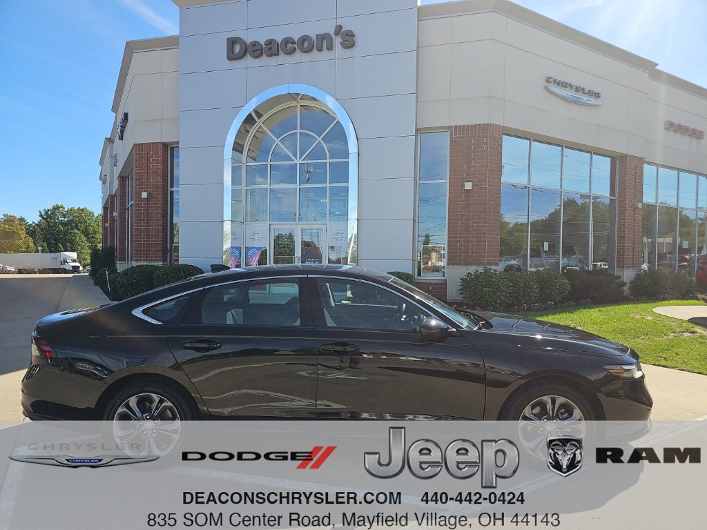 Used 2023 Honda Accord EX image 1
