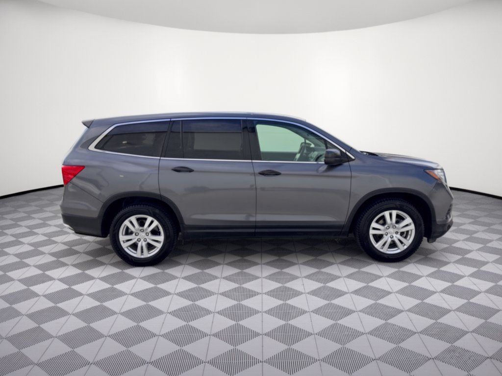 Used 2016 Honda Pilot LX image 8