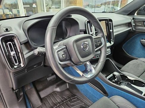 Certified 2023 Volvo XC40 Recharge Ultimate AWD/4WD image 19