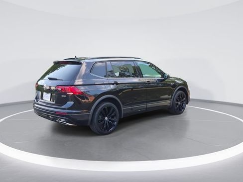 Used 2021 Volkswagen Tiguan SE R-Line AWD/4WD image 8