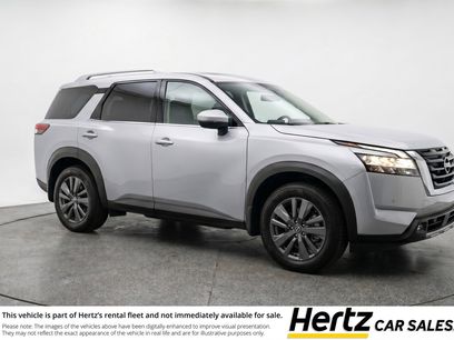 Used 2025 Nissan Pathfinder SV
