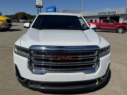 Used 2023 GMC Acadia SLE image 2