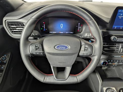 Certified 2025 Ford Escape ST-Line FWD image 16