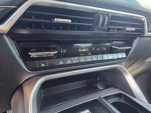 Used 2025 MAZDA CX-90 Plug-In Hybrid w/ Preferred AWD/4WD image 20