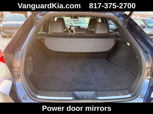 Used 2022 Toyota Venza Limited image 28