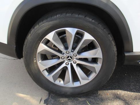Used 2020 Mercedes-Benz GLE 350 w/ Premium Package image 31