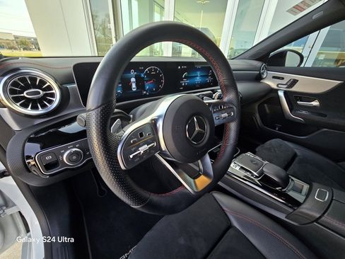 Used 2020 Mercedes-Benz CLA 250 image 12