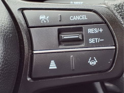 Certified 2025 Honda HR-V LX image 23