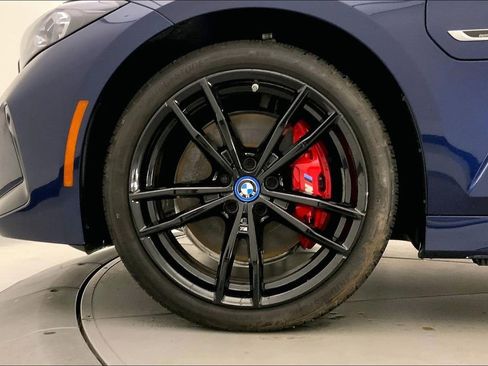 Certified 2023 BMW 330e xDrive w/ M Sport Package AWD/4WD image 8