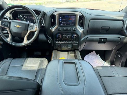 Used 2020 Chevrolet Silverado 1500 High Country w/ Technology Package AWD/4WD image 9
