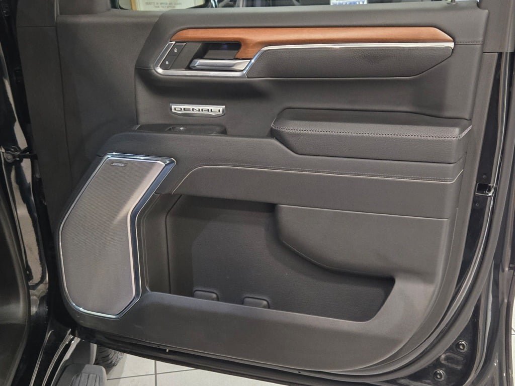 Certified 2023 GMC Sierra 1500 Denali AWD/4WD image 4