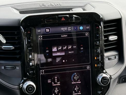 New 2026 RAM 2500 Tradesman AWD/4WD image 13
