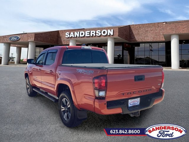 Used 2018 Toyota Tacoma TRD Sport w/ Technology Package AWD/4WD image 5