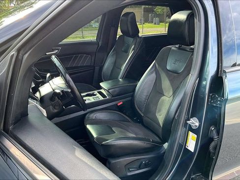 Used 2023 Ford Edge ST w/ Equipment Group 401A AWD/4WD image 24