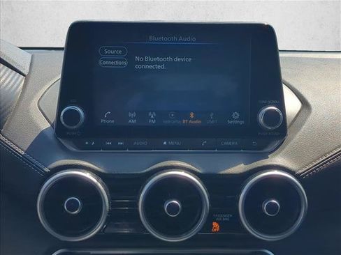 Used 2025 Nissan Sentra SV FWD image 18