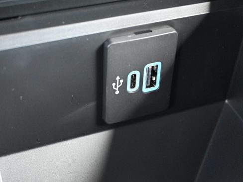 New 2026 Ford F250 Platinum AWD/4WD image 31