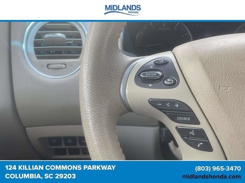 Used 2014 Nissan Pathfinder Platinum FWD image 23