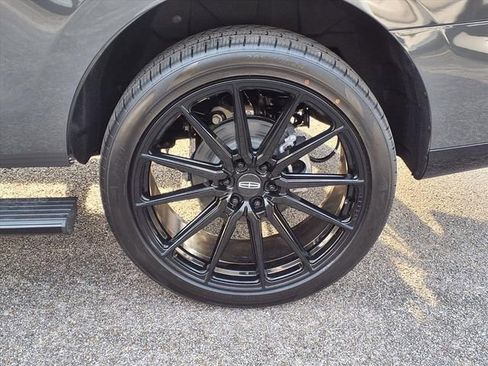 New 2025 Lincoln Navigator Black Label image 16