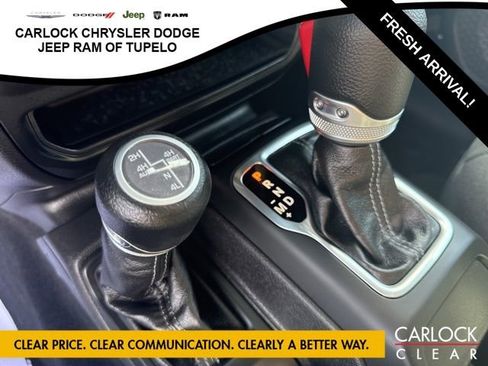 Used 2025 Jeep Wrangler Sahara image 24