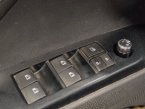 Used 2018 Toyota Camry XLE w/ Driver Assist Package image 27