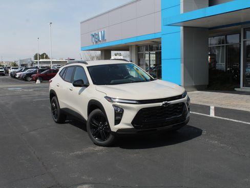 New 2026 Chevrolet Trax ACTIV image 2