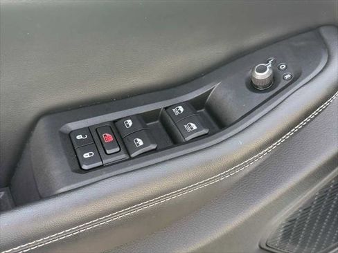 Certified 2023 Jeep Grand Cherokee Altitude image 12