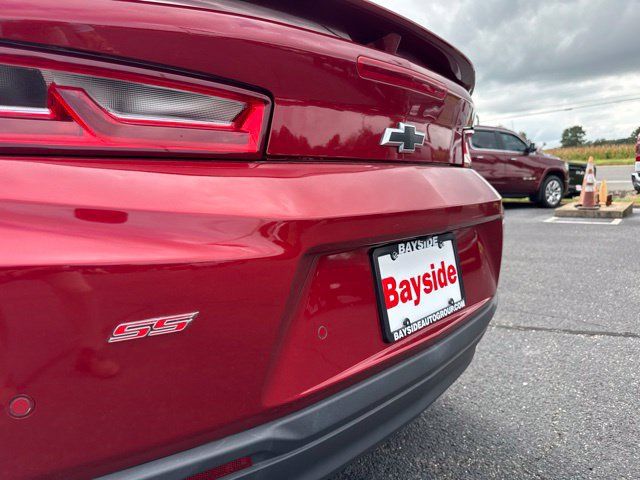 Used 2018 Chevrolet Camaro SS RWD image 19