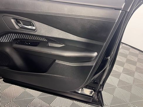 Used 2024 Nissan Ariya AWD image 29