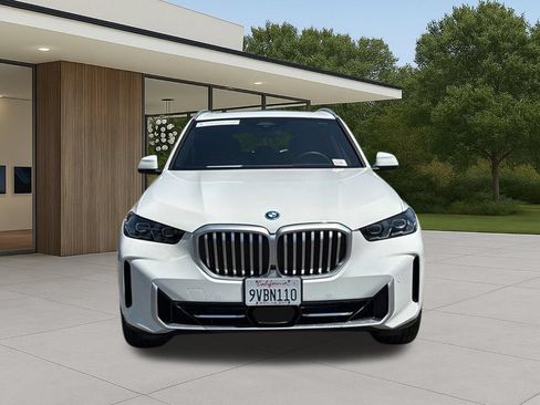 Used 2026 BMW X5 xDrive50e w/ Premium Package AWD/4WD image 4