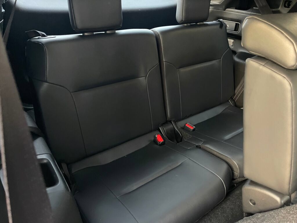 Used 2024 Mitsubishi Outlander SE AWD/4WD image 32