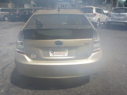 Used 2011 Toyota Prius Two FWD image 6