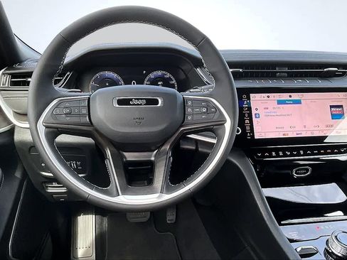 New 2026 Jeep Grand Cherokee Limited AWD/4WD image 15