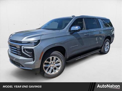 New 2025 Chevrolet Suburban Premier image 1