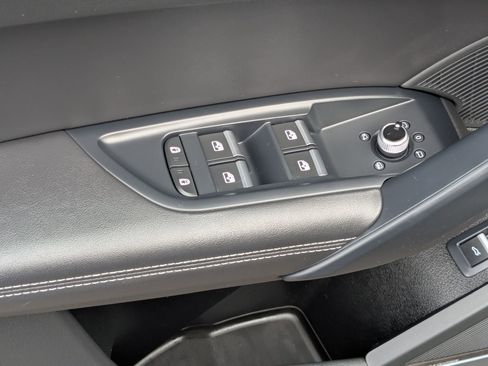 Used 2023 Audi Q5 2.0T Premium Plus w/ Premium Plus Package image 10