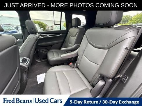Used 2024 Cadillac XT6 Premium Luxury w/ Technology Package AWD/4WD image 15