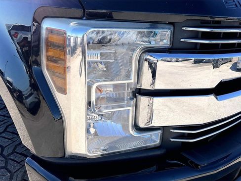 Used 2019 Ford F350 Lariat w/ Lariat Ultimate Package image 33