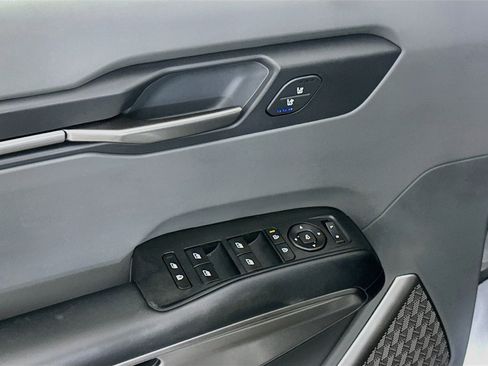 Used 2024 Kia EV9 Light Long Range RWD image 15
