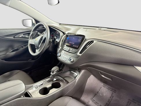Used 2023 Chevrolet Malibu LT FWD image 29