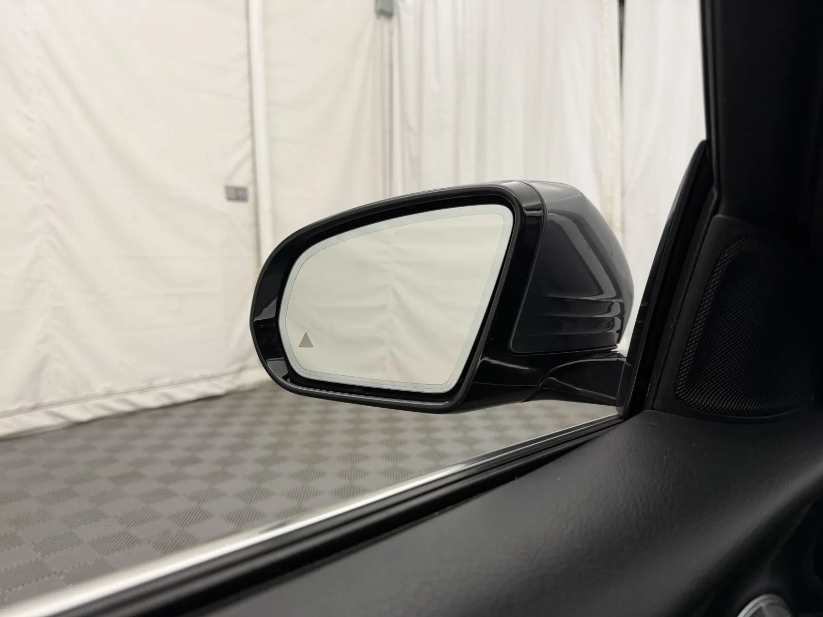 Used 2017 Mercedes-Benz E 300 4MATIC image 12