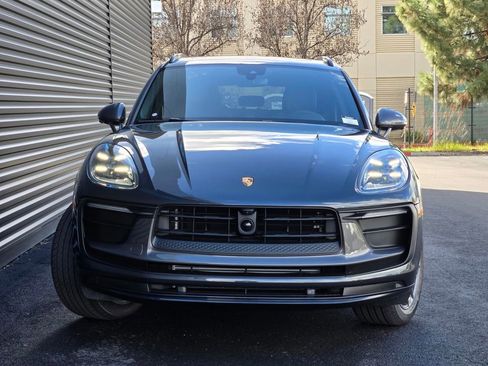 New 2026 Porsche Macan Turbo image 10