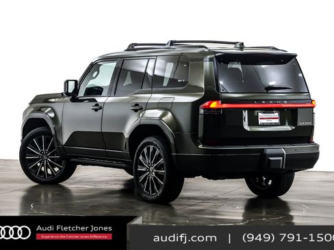 Used 2025 Lexus GX 550 image 12