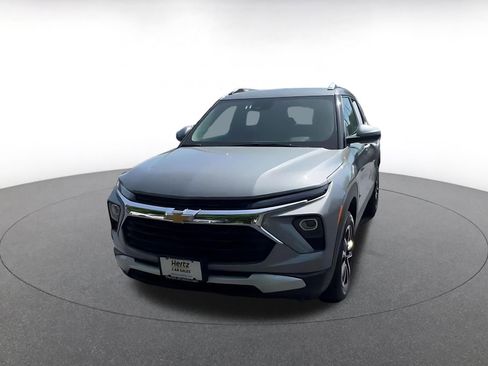 Used 2025 Chevrolet TrailBlazer LT AWD/4WD image 7