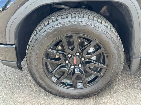 Certified 2025 GMC Sierra 1500 Elevation w/ Elevation Premium Package AWD/4WD image 9