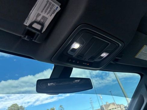 Used 2021 Chevrolet Silverado 1500 RST w/ Z71 Off-Road Package image 25